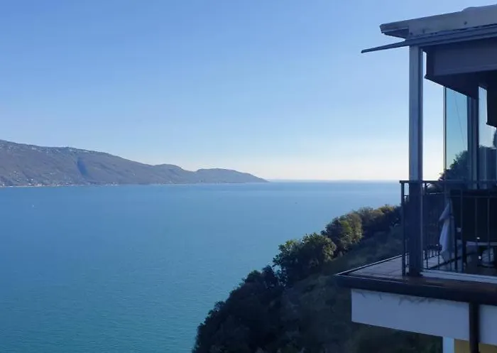La Terrazzina فندق غارنانو